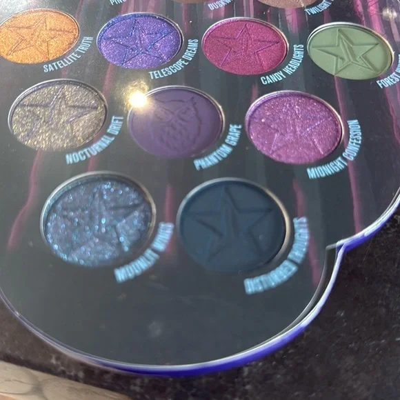 Jeffree Star Night Owl Palette with Blue and Purple - Picture 3 of 3